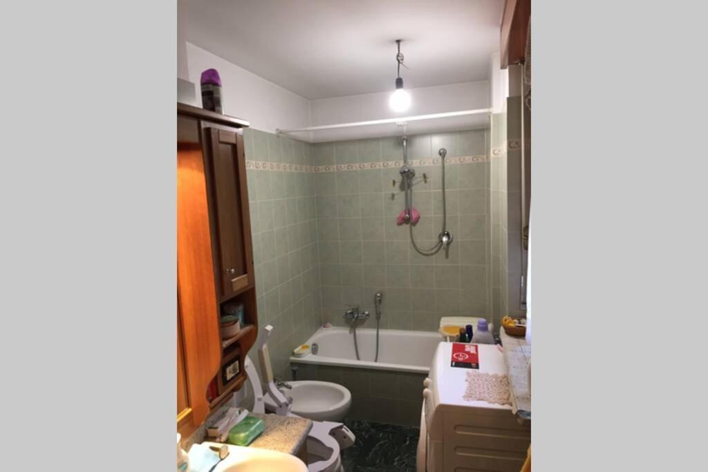 Appartamento Con Parcheggio Pubblico Sotto Casa Saint-Vincent Ngoại thất bức ảnh
